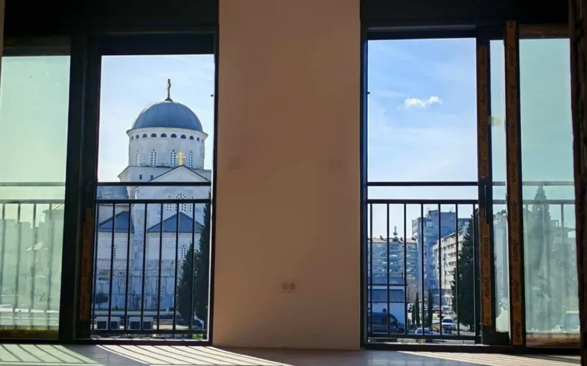 Izdavanje, trosoban stan, 115m², Preko Morače, Podgorica