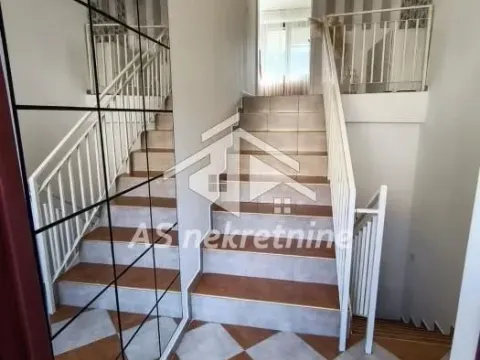 Izdavanje, stan, 100m², Savski Venac, Beograd - image 18