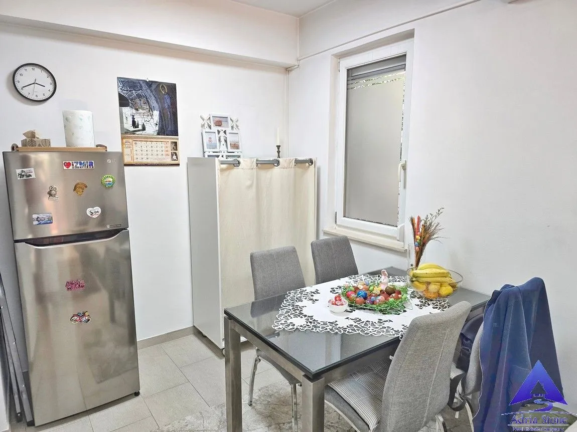 Prodaja, jednosoban stan, 44m², Podkošljun, Budva