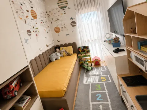 Izdavanje, trosoban stan, 82m², Centar, Podgorica - image 10