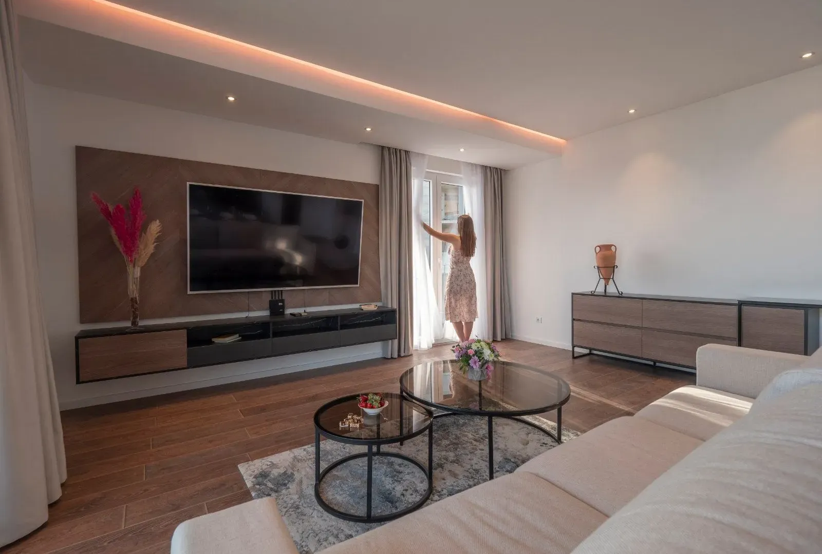 Sale, two bedroom apartment, 140m², Bečići, Budva