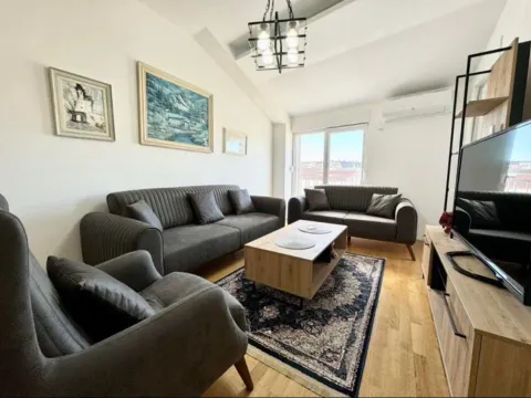 Izdavanje, dvosoban stan, 75m², Ljubović, Podgorica - image 12