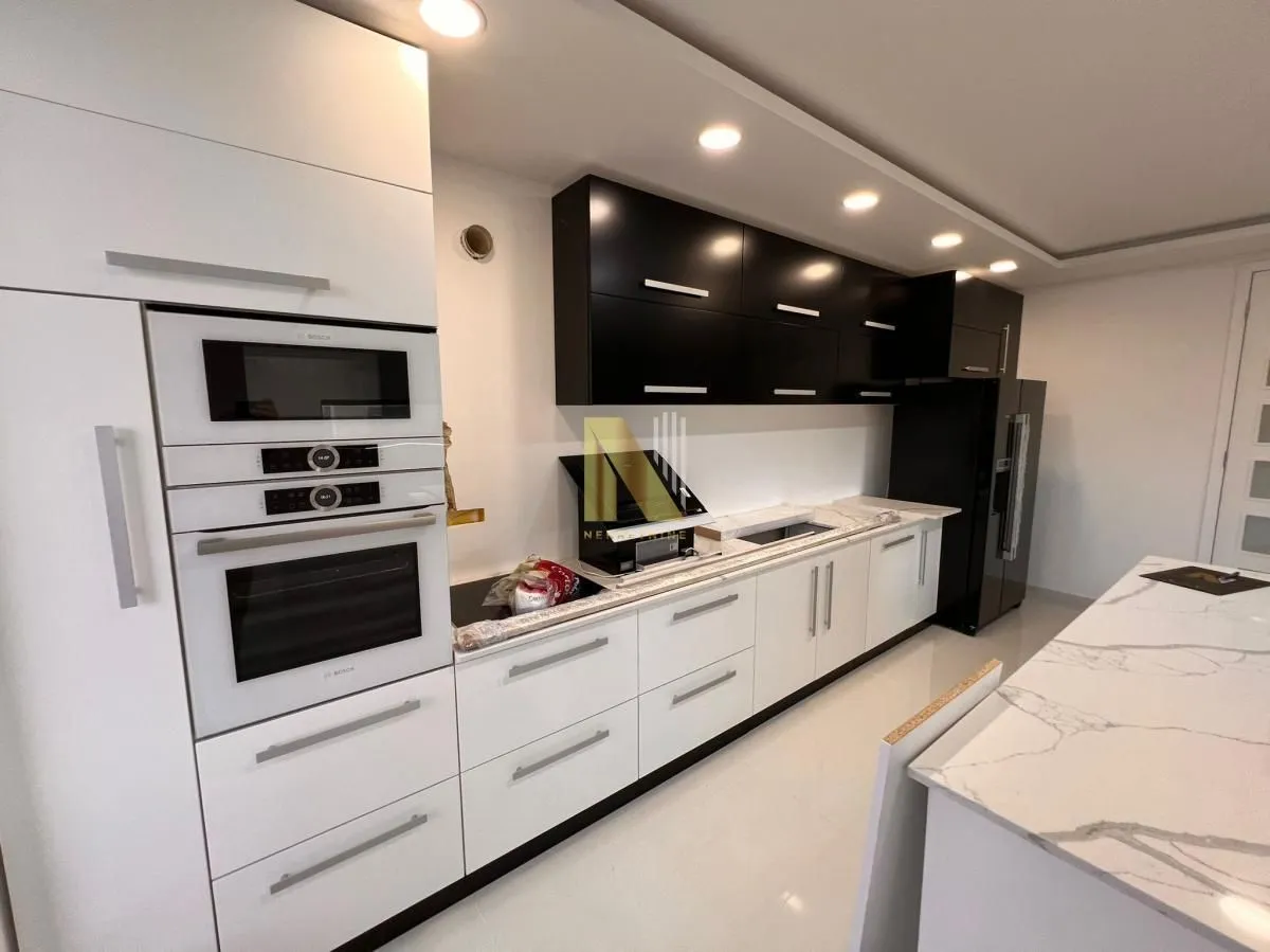 Prodaja, kuća, 591m², Sremska Kamenica, Petrovaradin