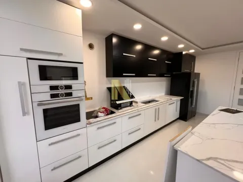 Prodaja, kuća, 591m², Sremska Kamenica, Petrovaradin - image 8