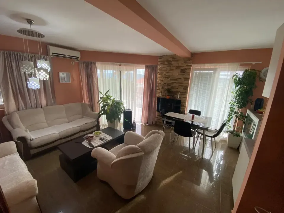 Prodaja, dvosoban stan, 80m², Kotor, Crna Gora