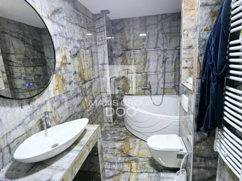 Izdavanje, kuća, 303m², Košutnjak, Beograd - image 14
