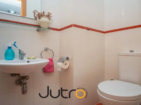 Izdavanje, trosoban stan, 90m², Podgorica, Crna Gora - image 7