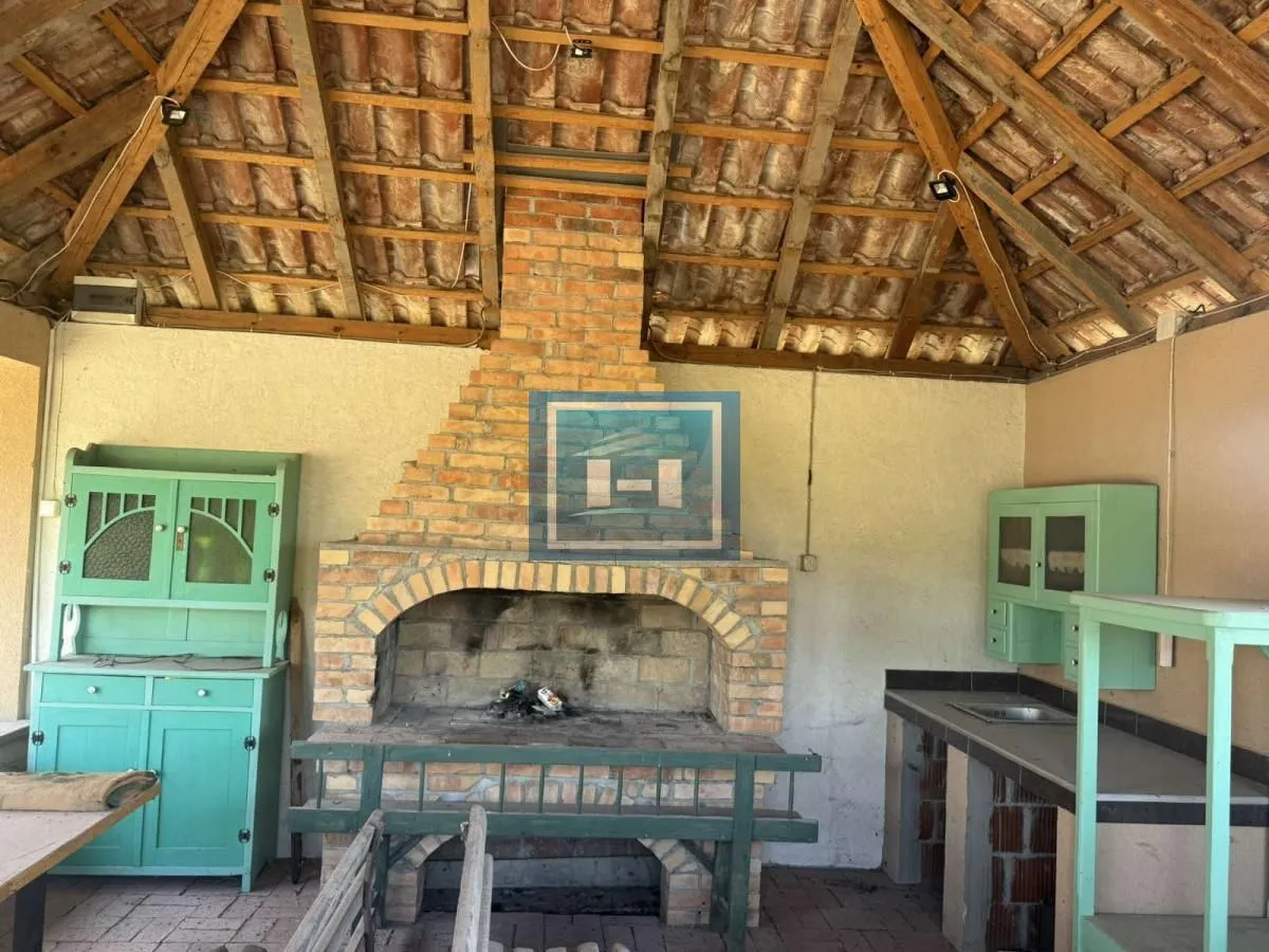 Sale, office space, 900m², Despotovac, Srbija