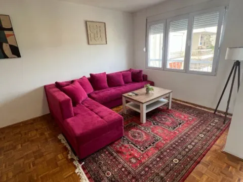 Izdavanje, trosoban stan, 100m², Centar, Bar - image 6