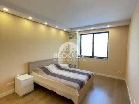 Izdavanje, trosoban stan, 90m², Savski Venac, Beograd - image 5