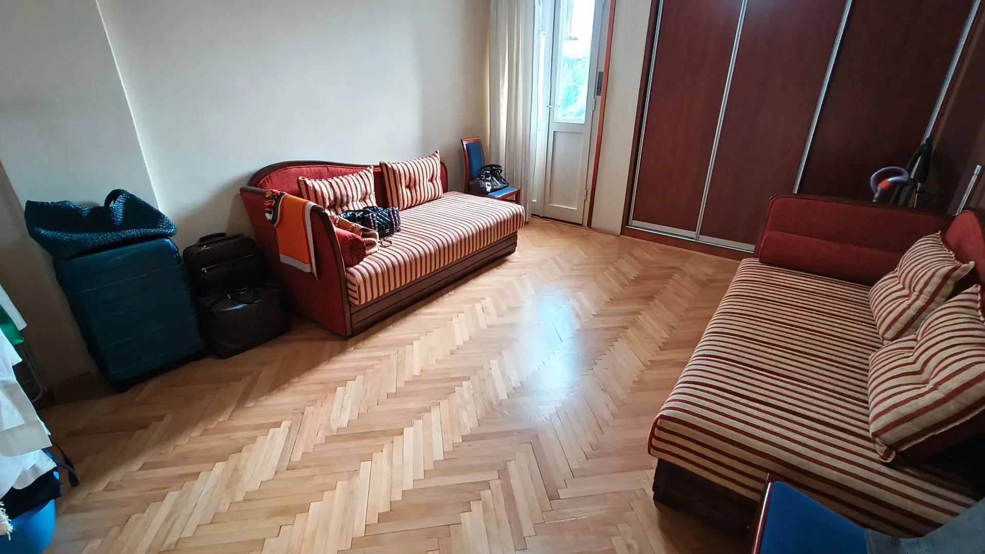Prodaja, trosoban stan, 100m², Centar, Podgorica