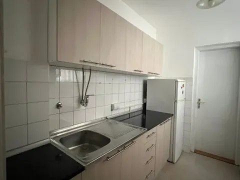 Izdavanje, dvosoban stan, 57m², Jagodina, Srbija - image 7