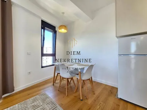 Rent, one bedroom apartment, 50m², Centar, Bar - image 8