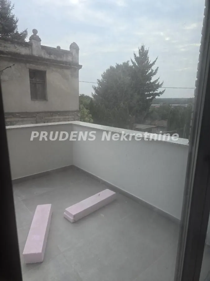 Prodaja, trosoban stan, 79m², Banovo Brdo, Beograd