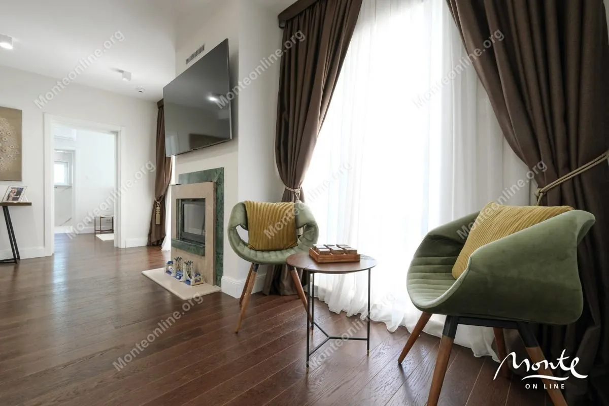 Prodaja, trosoban stan, 166m², Đenovići, Herceg Novi