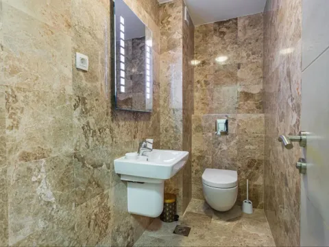 Rent, two bedroom apartment, 62m², Pržno, Budva - image 10