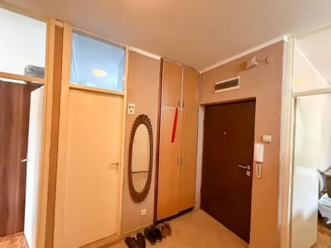 Prodaja, dvosoban stan, 83m², Momišići, Podgorica - image 11
