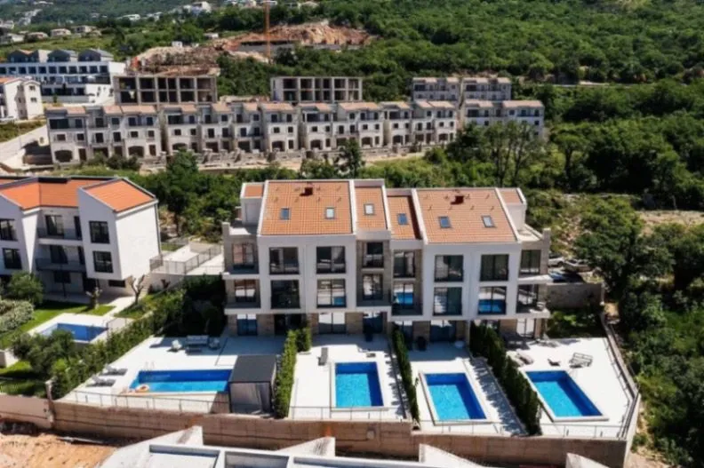 Sale, house, 220m², Blizikuće, Budva