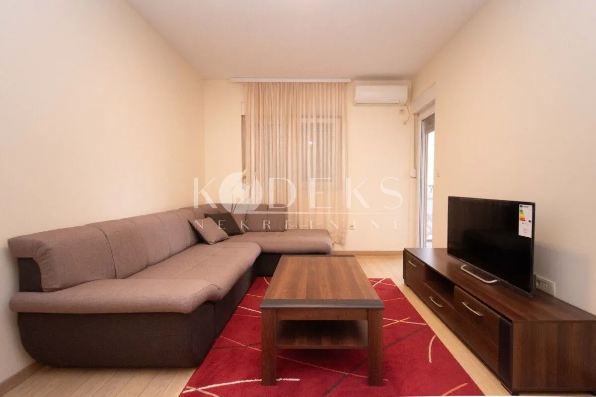 Izdavanje, jednosoban stan, 46m², City Kvart, Podgorica