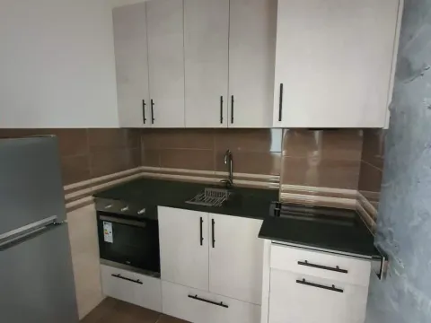 Rent, one bedroom apartment, 50m², Stari Aerodrom, Podgorica - image 2