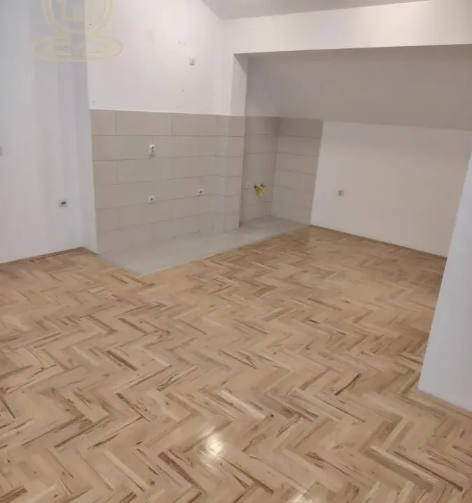 Prodaja, dvosoban stan, 50m², Pantelej, Niš