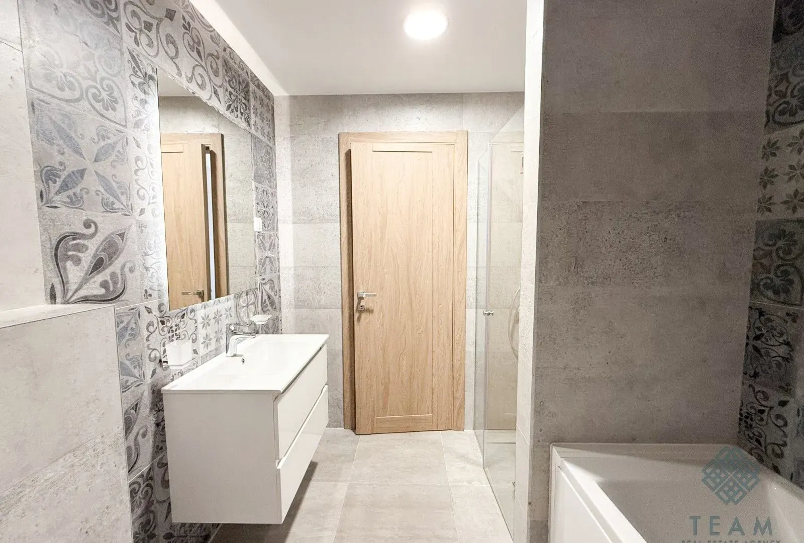 Rent, four bedroom apartment, 125m², Master Kvart, Podgorica