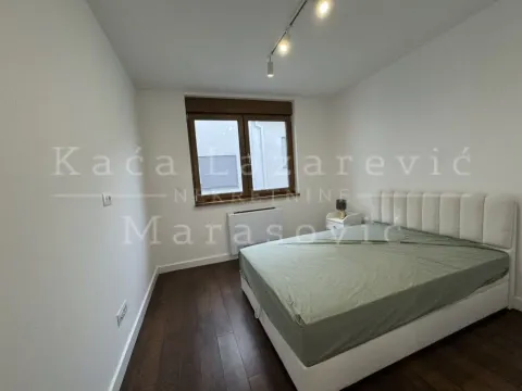 Rent, four bedroom apartment, 132m², Kalenić Pijaca, Vračar Sve Podlokacije - image 13