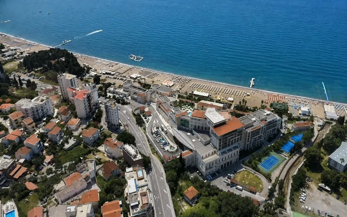 Sale, one bedroom apartment, 47m², Bečići, Budva