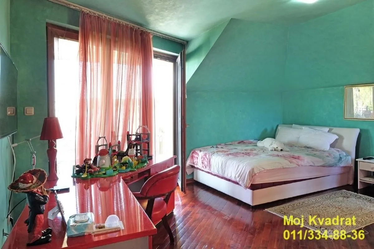 Sale, house, 765m², Zemun Sve Podlokacije, Beograd