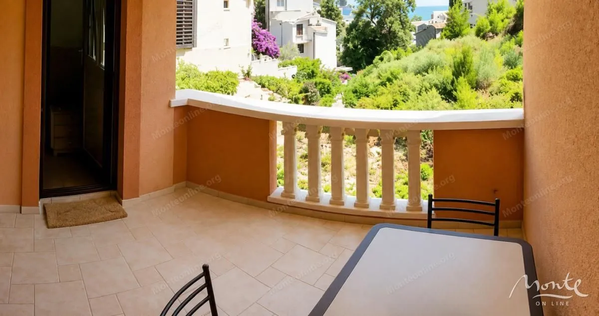 Sale, one bedroom apartment, 54m², Petrovac, Budva