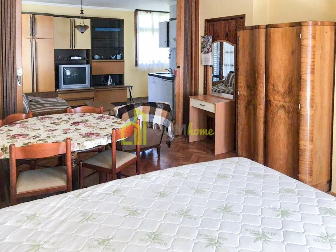 Prodaja, kuća, 300m², Šušanj, Bar