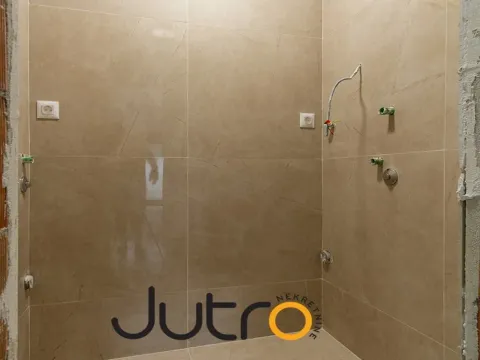 Prodaja, četvorosoban stan, 155m², Podgorica, Crna Gora - image 15