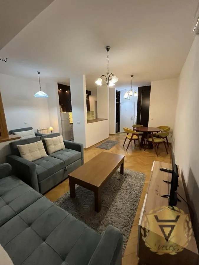 Rent, two bedroom apartment, 55m², Kalenić Pijaca, Vračar Sve Podlokacije