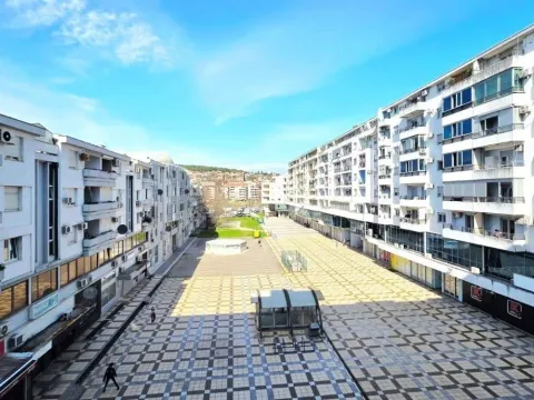 Izdavanje, jednosoban stan, 59m², Preko Morače, Podgorica - image 14