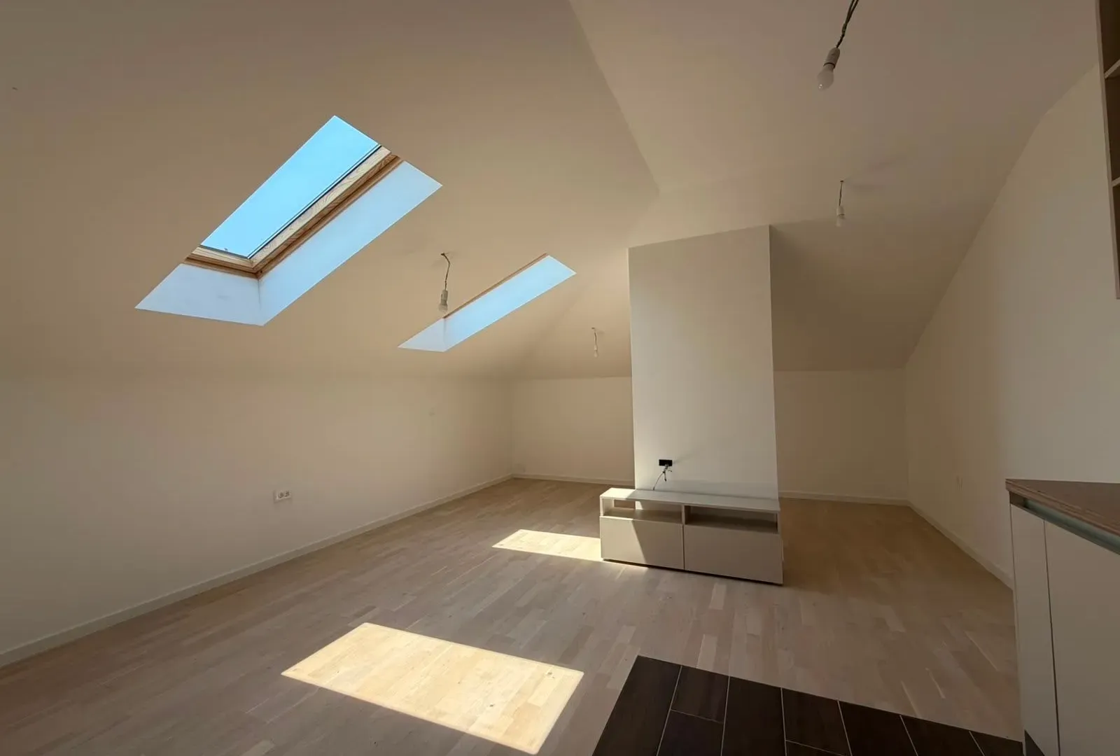 Prodaja, garsonjera, 45m², Tološi, Podgorica