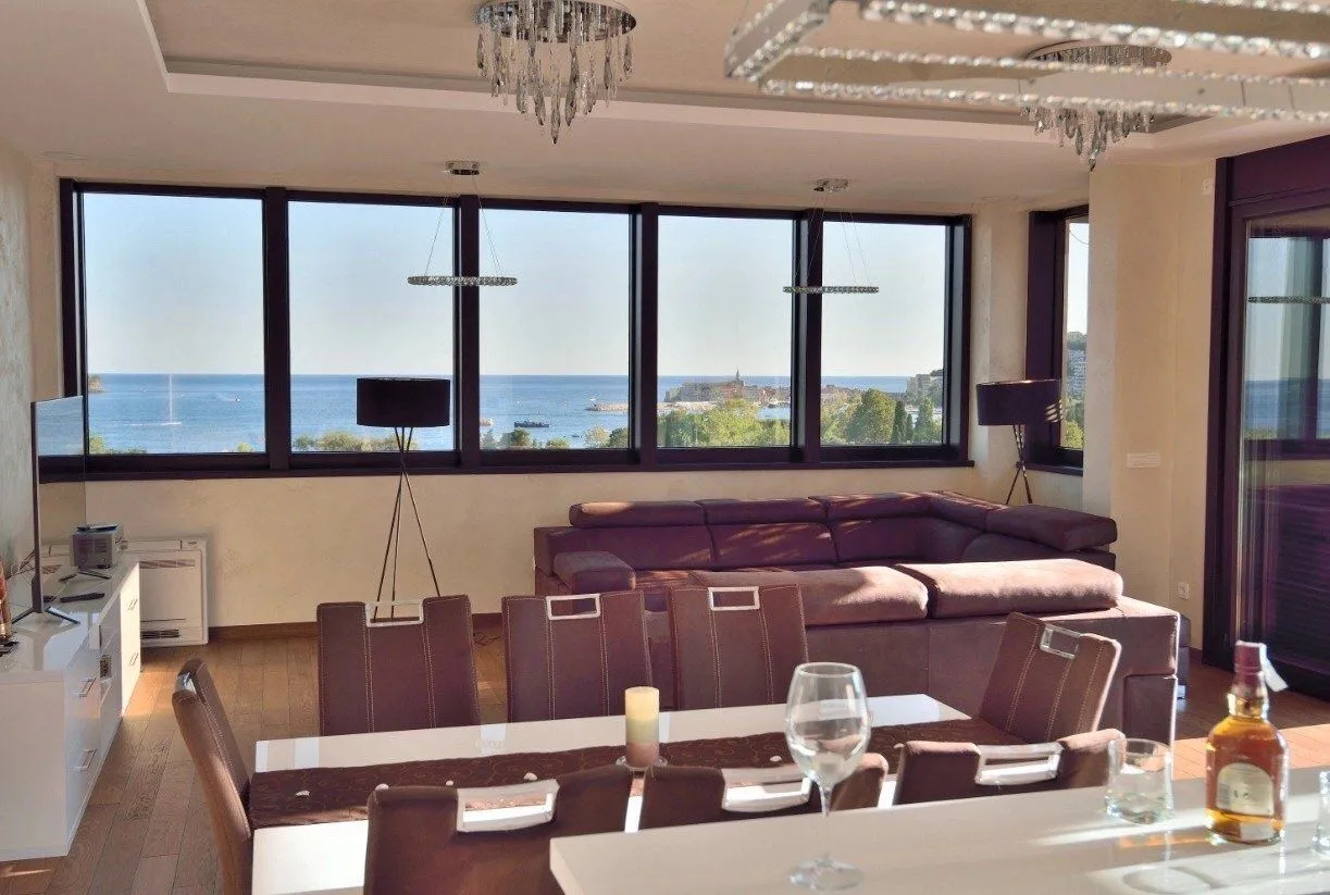 Prodaja, stan, 396m², Centar, Budva