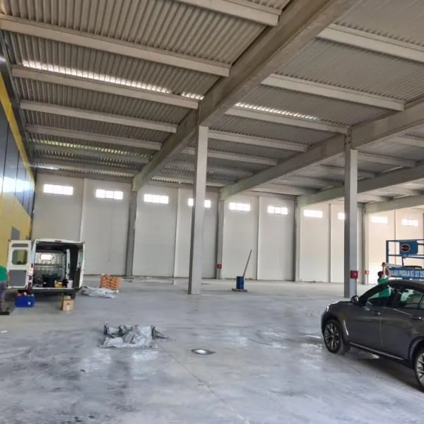 Rent, office space, 2750m², Čukarica, Beograd