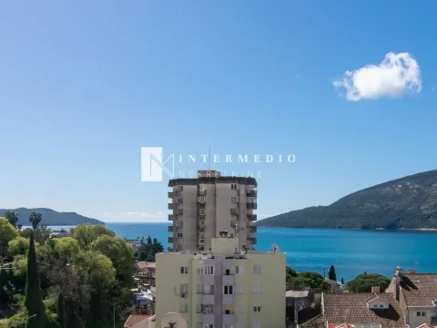 Izdavanje, četvorosoban stan, 137m², Topla, Herceg Novi - image 9