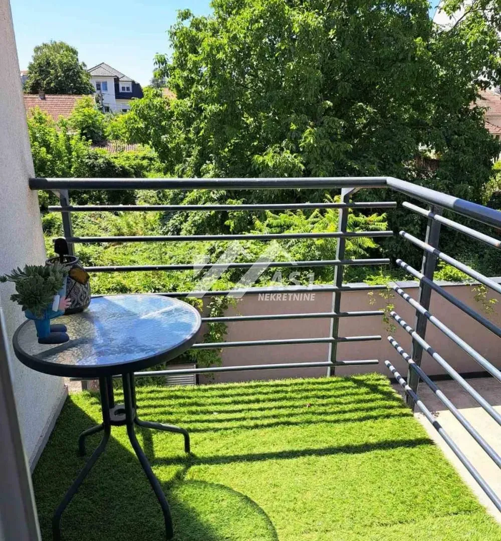 Izdavanje, trosoban stan, 63m², Salajka, Novi Sad Sve Podlokacije