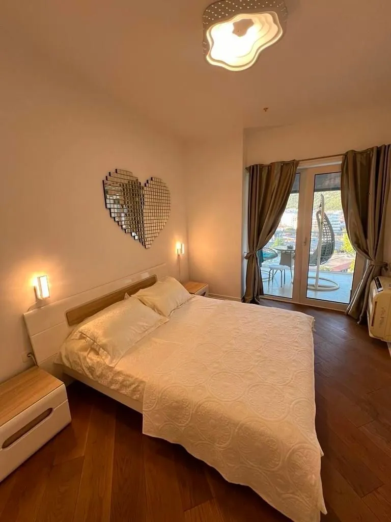 Rent, one bedroom apartment, 64m², Budva, Crna Gora