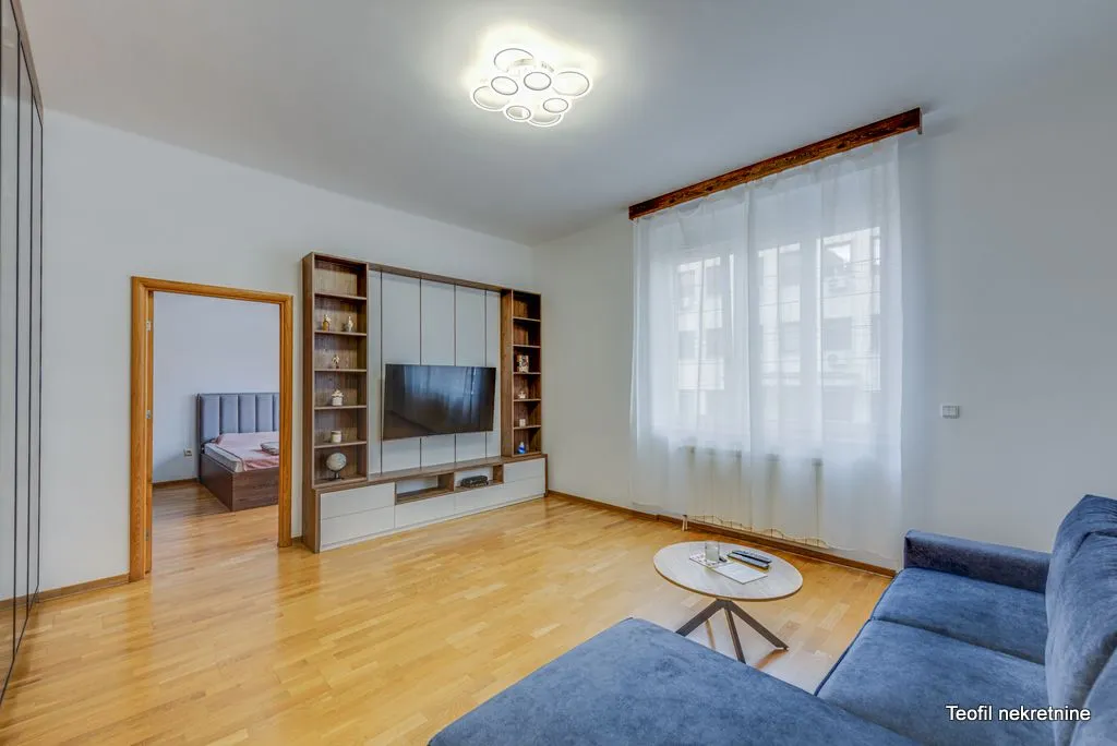Rent, three bedroom apartment, 82m², Stari Grad, Beograd