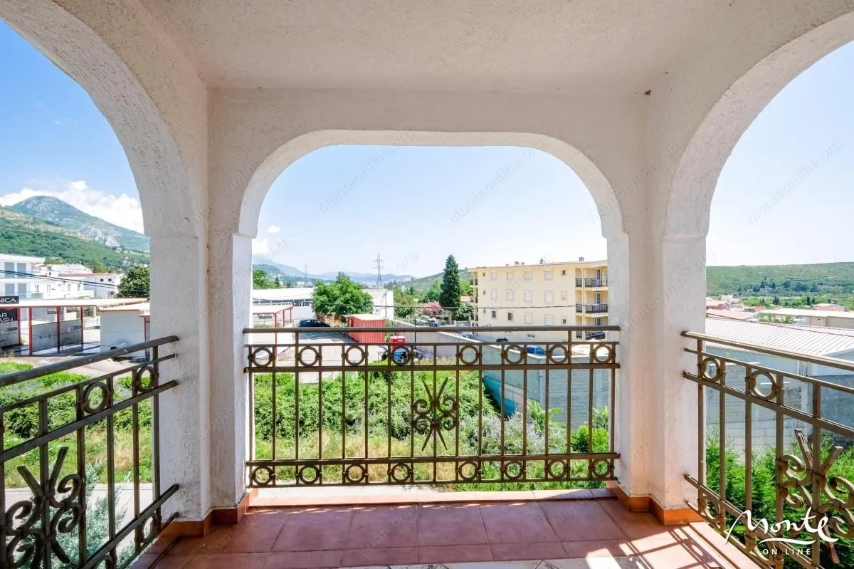 Sale, house, 410m², Sutomore, Bar