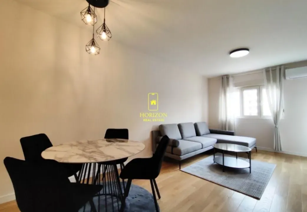 Izdavanje, jednosoban stan, 50m², Central Point, Podgorica