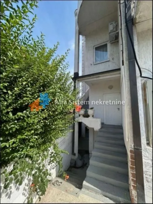 Rent, apartment, 176m², Voždovac Sve Podlokacije, Beograd