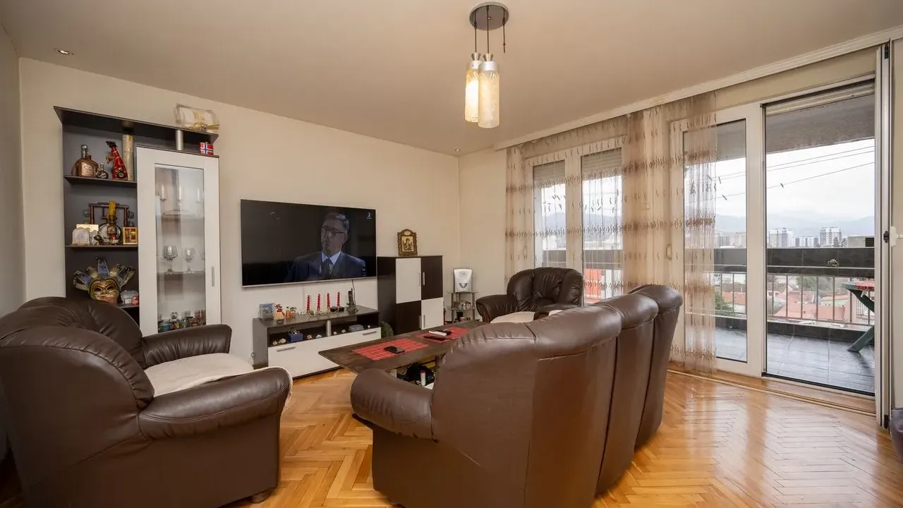 Prodaja, trosoban stan, 104m², Centar, Podgorica