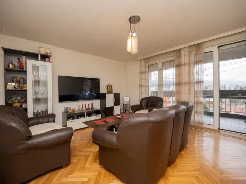 Sale, three bedroom apartment, 104m², Centar, Podgorica