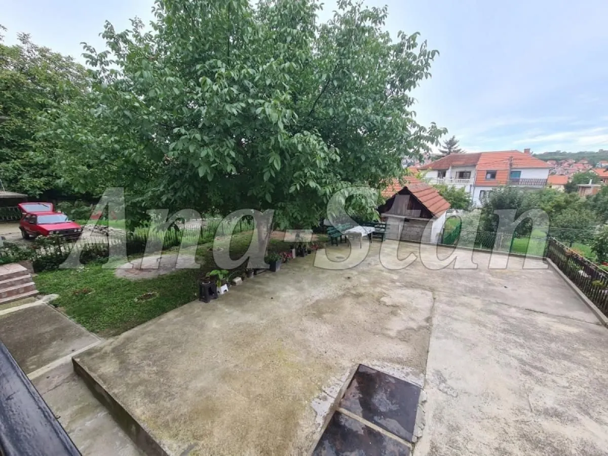 Prodaja, kuća, 332m², Kaludjerica, Grocka