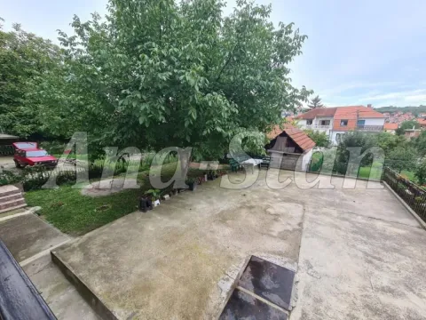Prodaja, kuća, 332m², Kaludjerica, Grocka - image 19