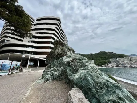 Sale, one bedroom apartment, 57m², Rafailovići, Budva - image 1