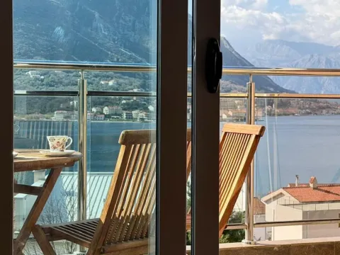 Prodaja, dvosoban stan, 62m², Dobrota, Kotor - image 4